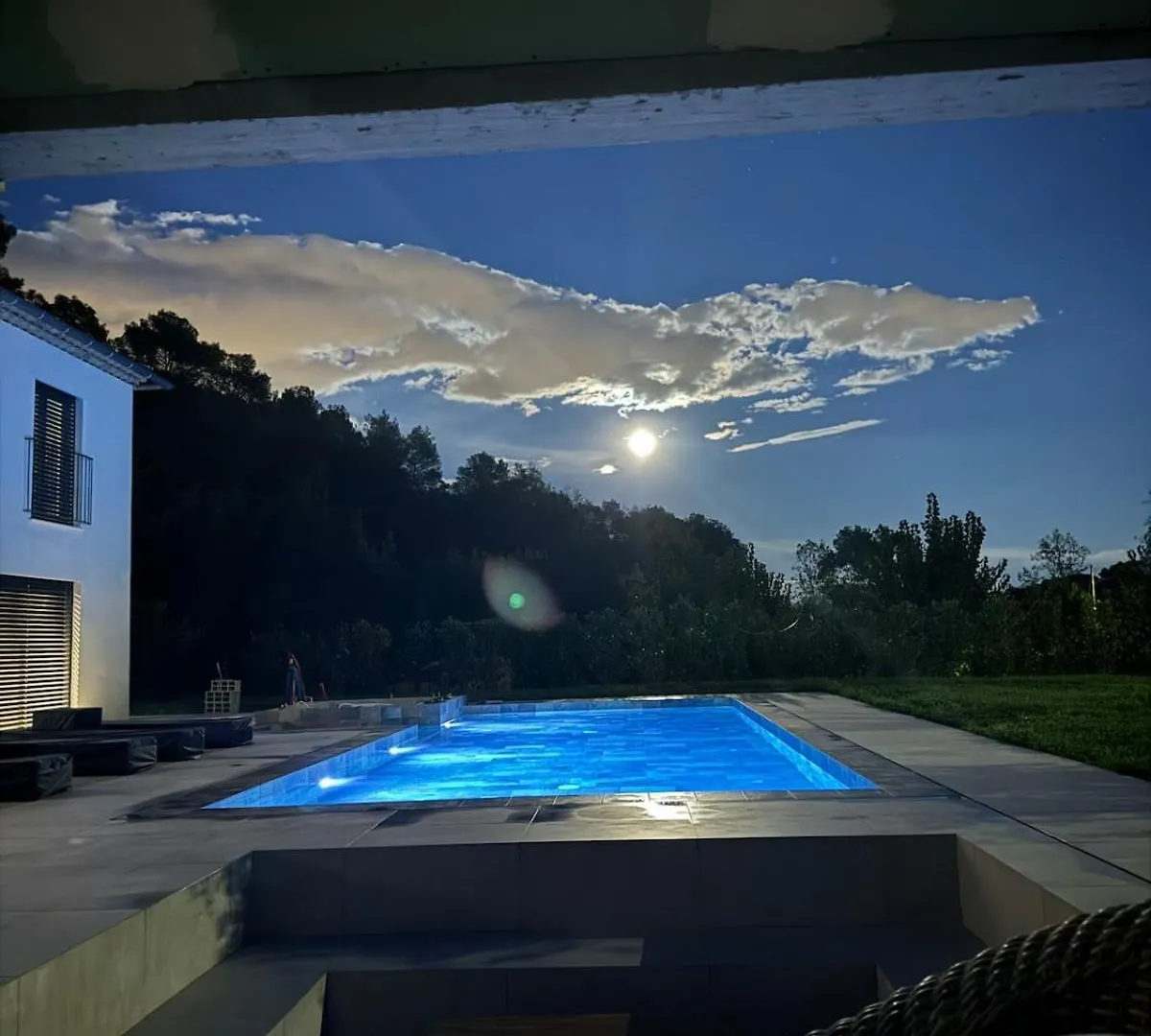 Contemporary Villa Opio 0*,